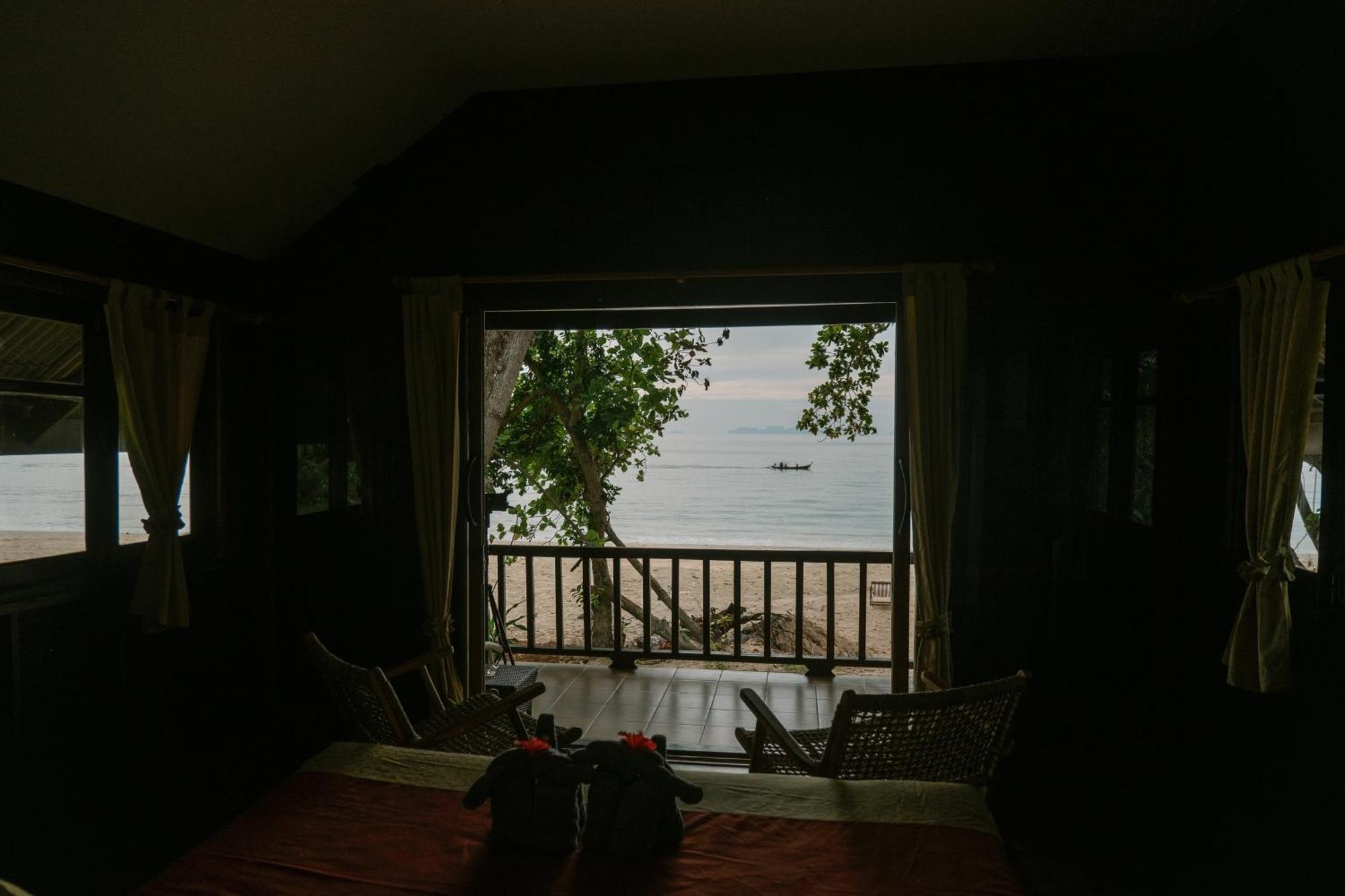 Joy Bungalow Resort And Restaurant Csum-sziget Kültér fotó
