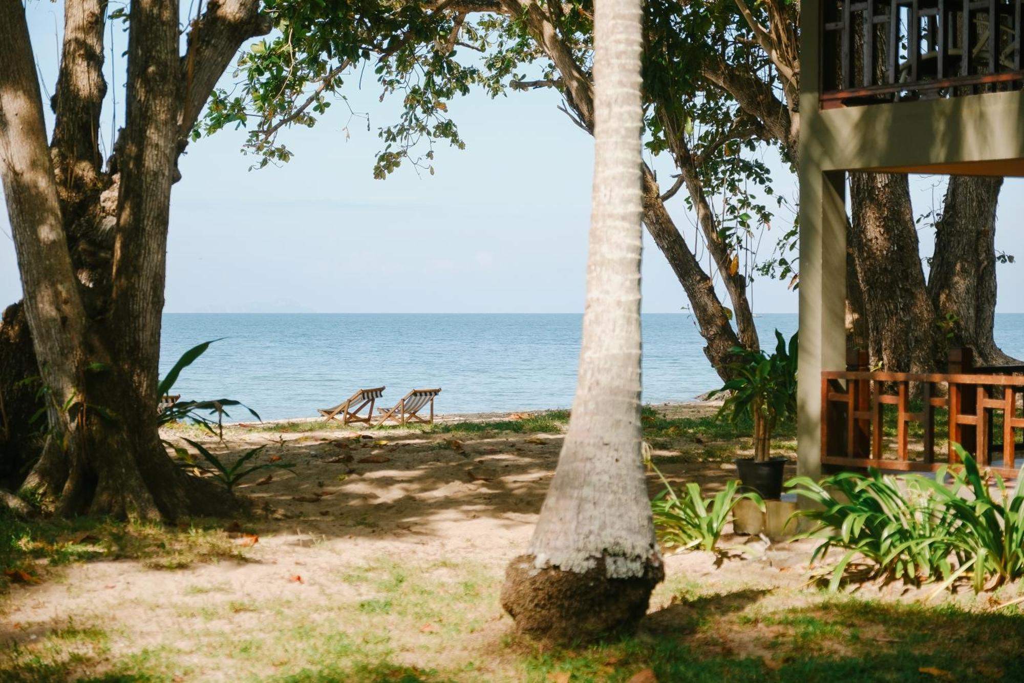 Joy Bungalow Resort And Restaurant Csum-sziget Kültér fotó