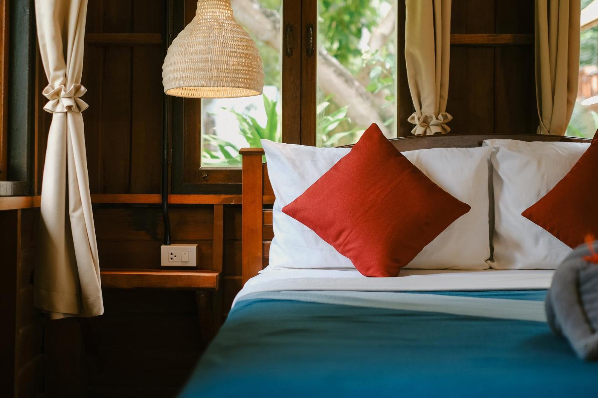 Joy Bungalow Resort And Restaurant Csum-sziget Kültér fotó