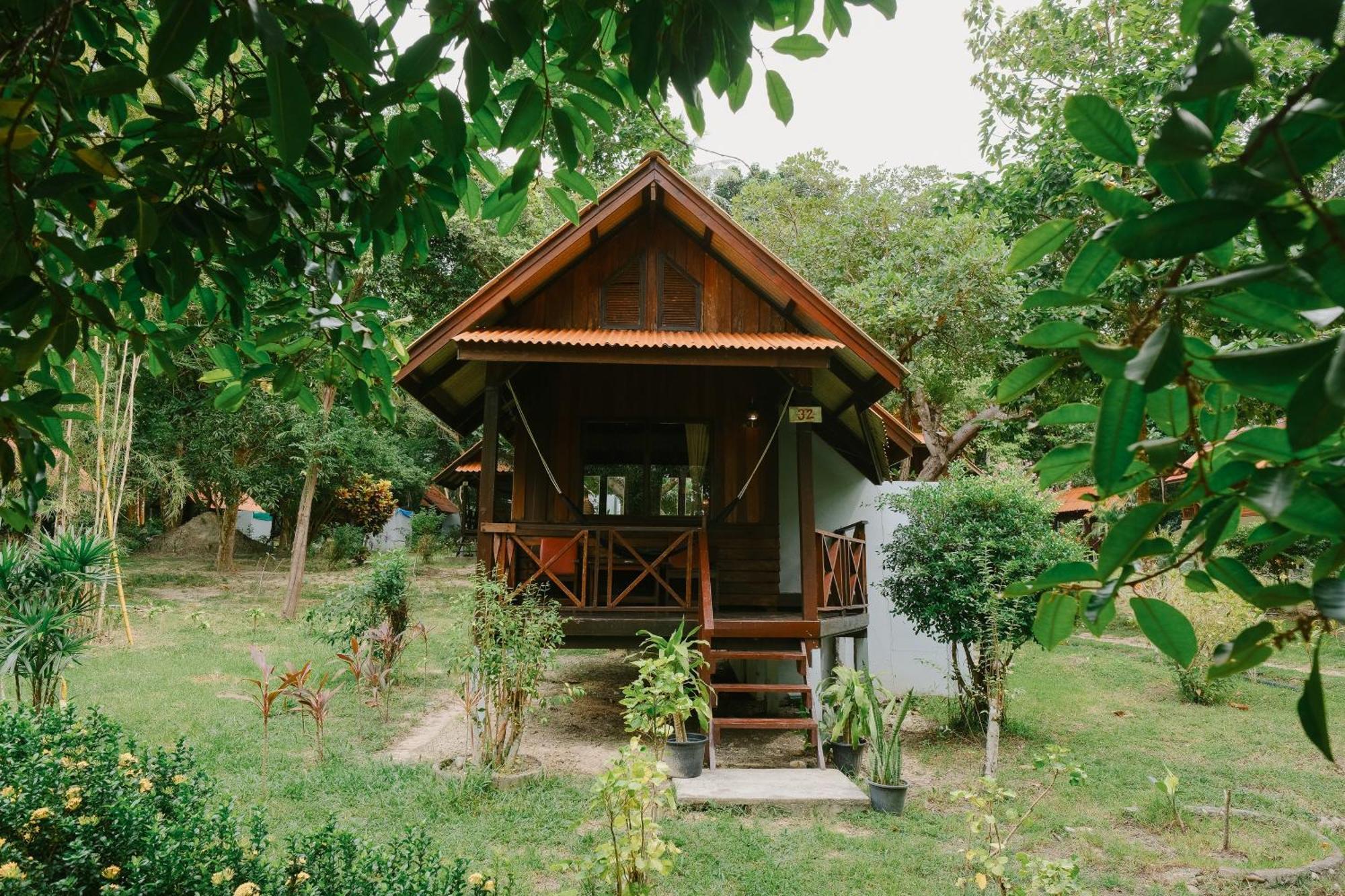 Joy Bungalow Resort And Restaurant Csum-sziget Kültér fotó
