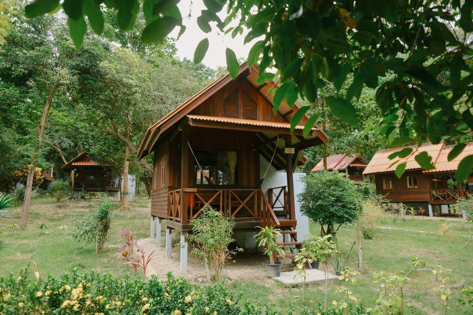 Joy Bungalow Resort And Restaurant Csum-sziget Kültér fotó