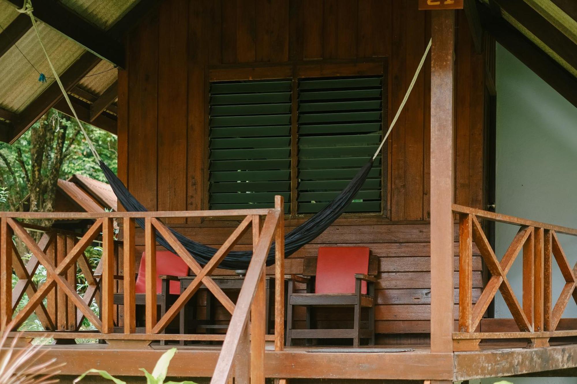 Joy Bungalow Resort And Restaurant Csum-sziget Kültér fotó