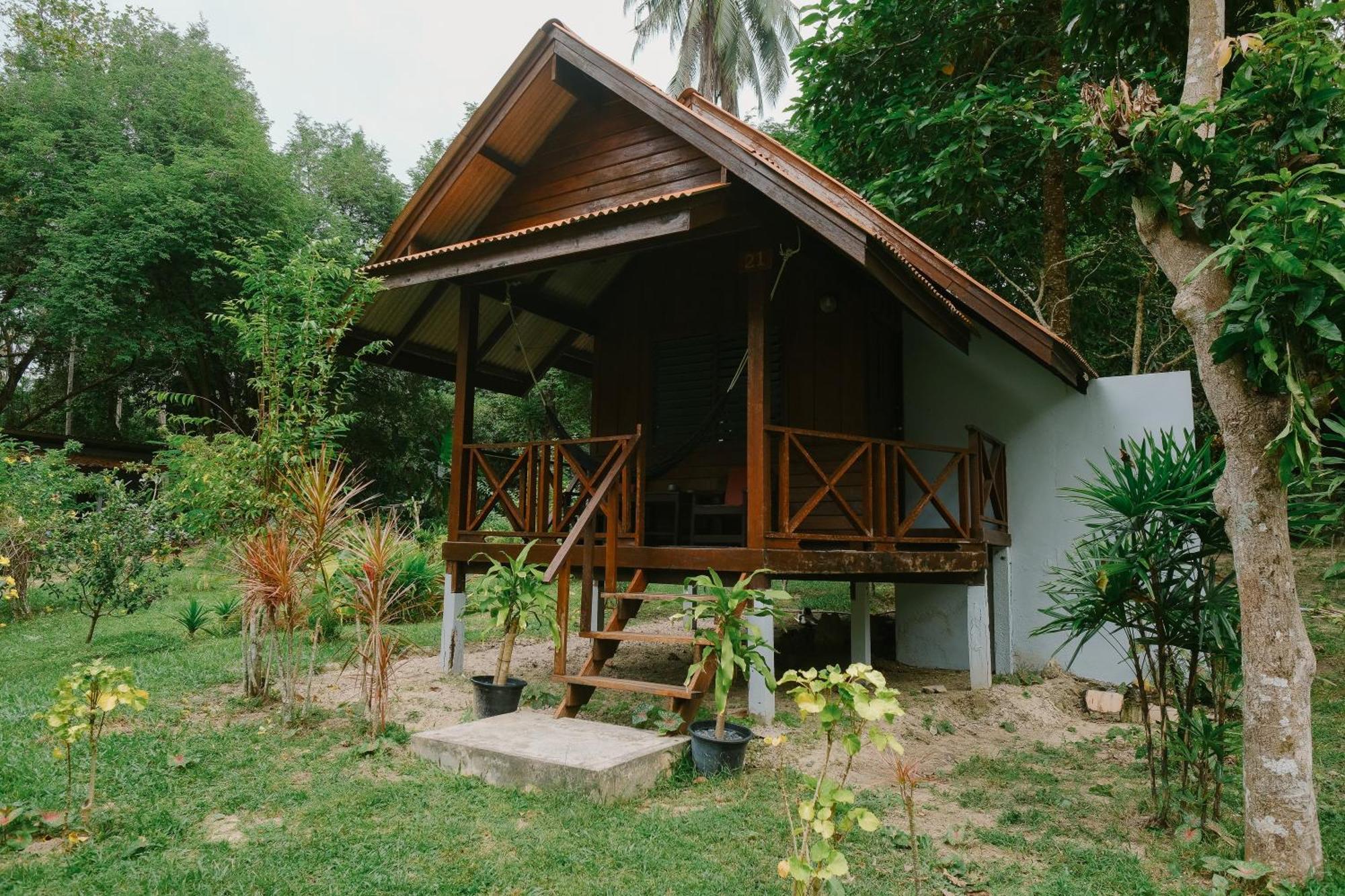 Joy Bungalow Resort And Restaurant Csum-sziget Kültér fotó